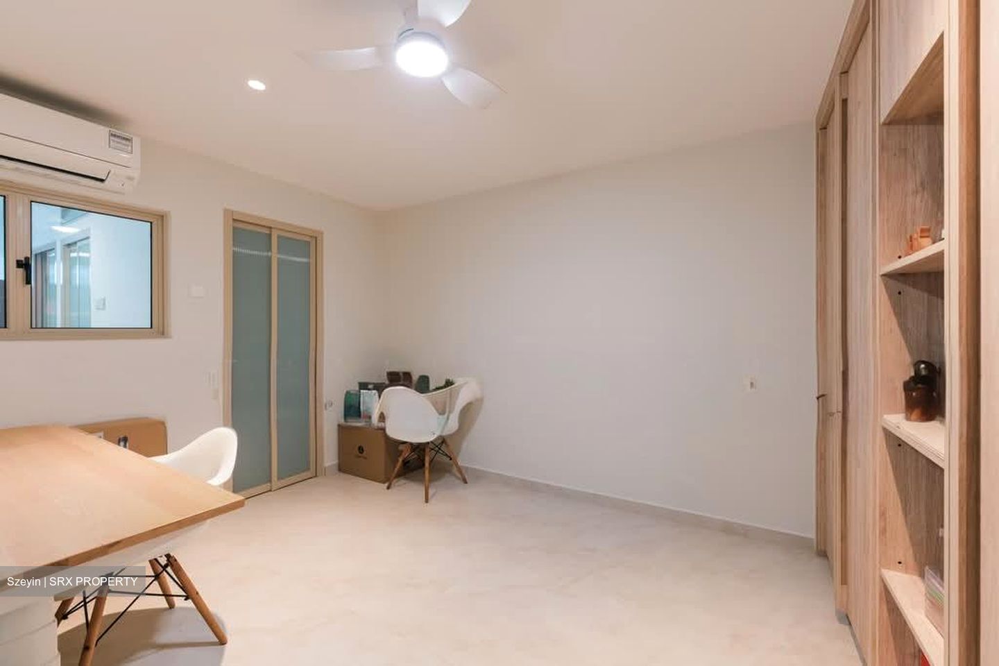 Hillside Drive (D19), Terrace #577921011